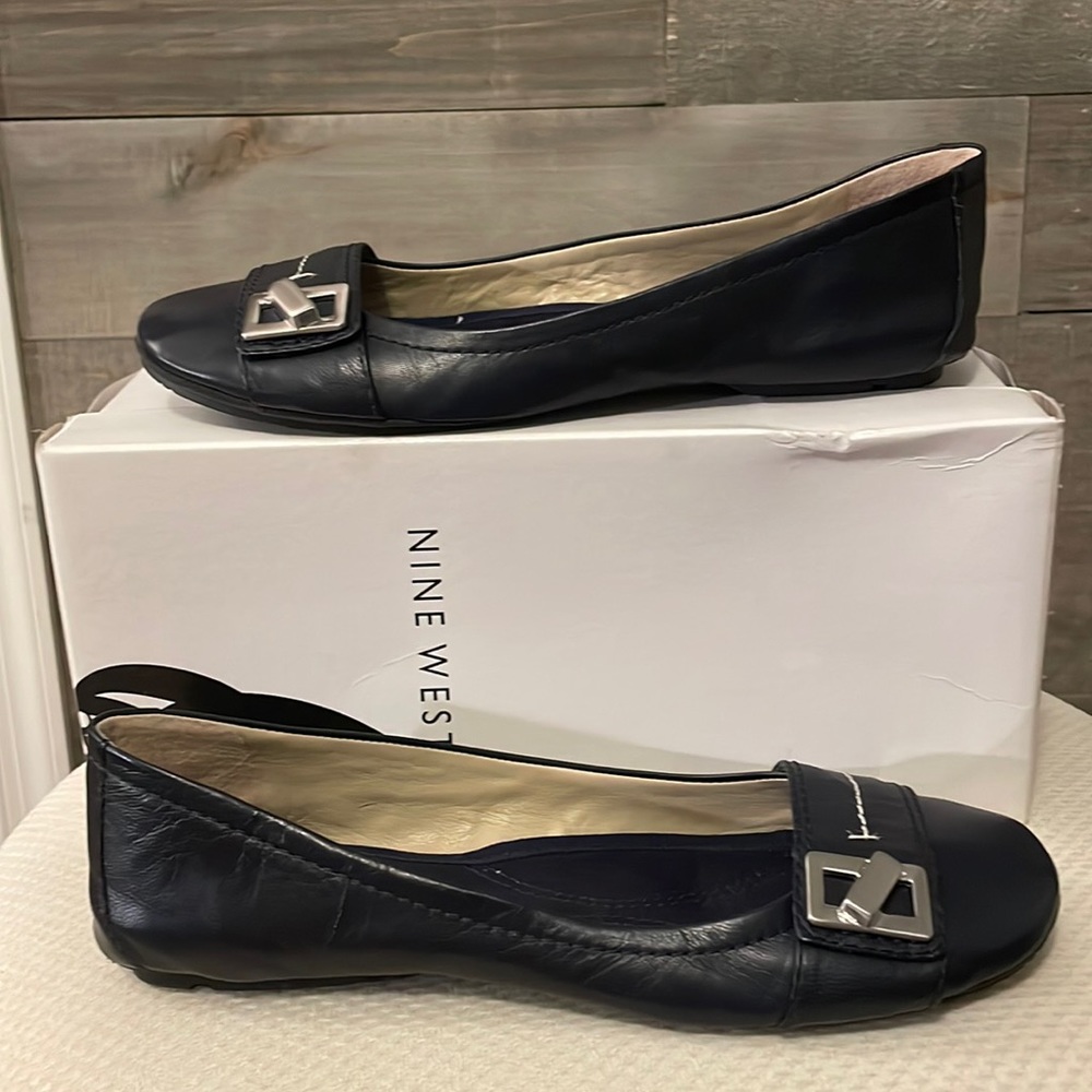 Nine West Navy Ballet Flats Size 8.5